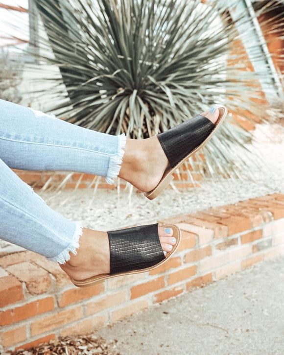 Sahara Black Croc Sandals